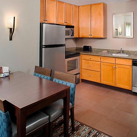 Residence Inn Вустер Экстерьер фото