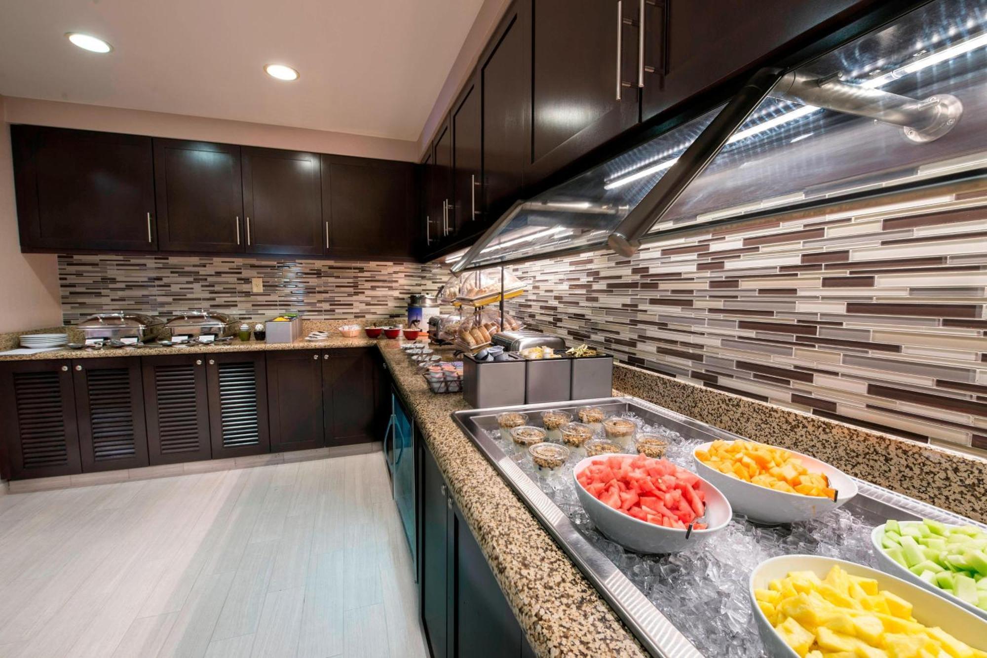 Residence Inn Вустер Экстерьер фото