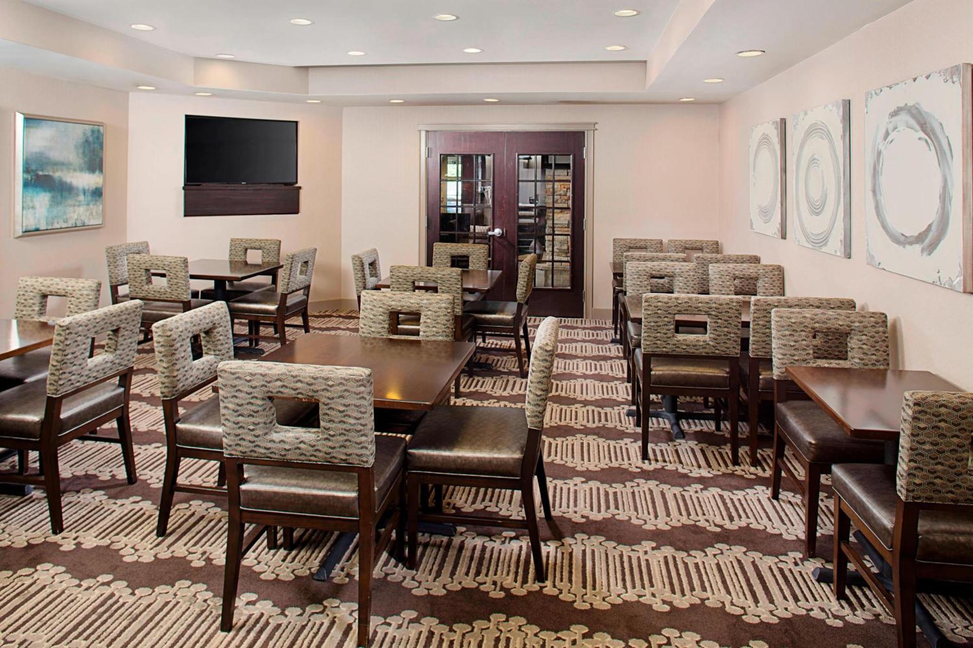 Residence Inn Вустер Экстерьер фото